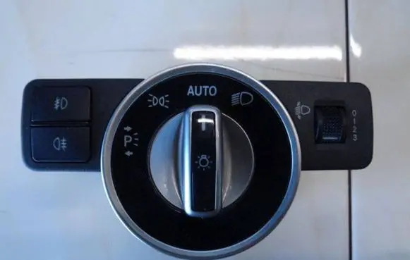 Mercedes-Benz C W204 Light switch