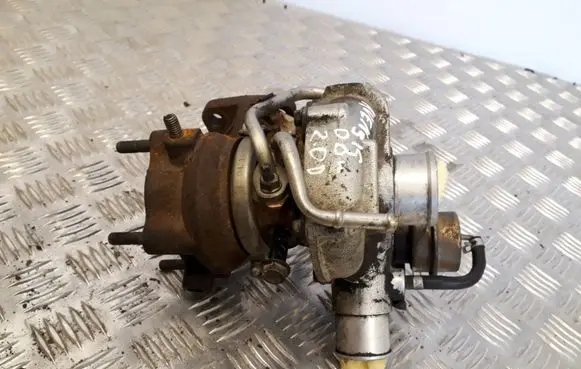 Toyota Avensis T250 Turbo VB60101 1720127010