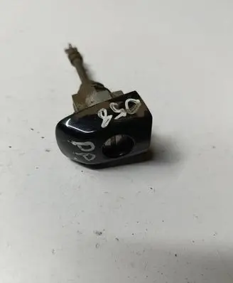 Suzuki SX4 Front door lock (next to the handle) 