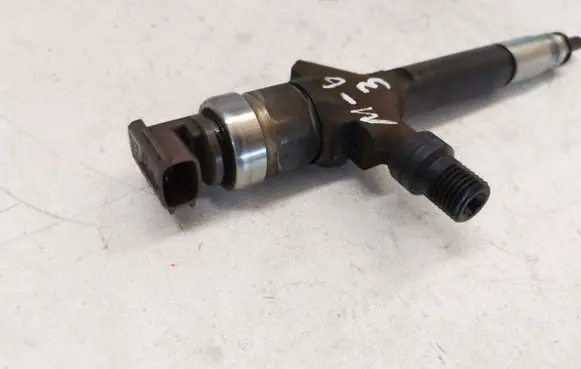 Mazda 6 Fuel injector RF8G13H50