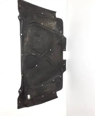 Engine bonnet/hood sound/heat insulation