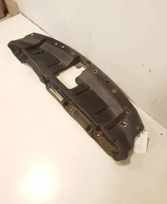 Nissan Rogue Radiator trim 823226RR0A