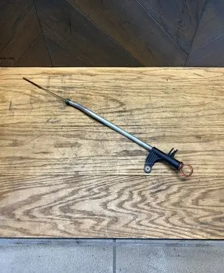 Opel Crossland X Oil level dip stick 9824425380