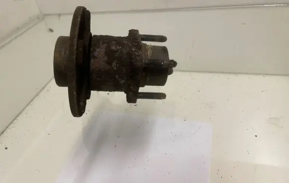 Opel Zafira A Rear wheel hub