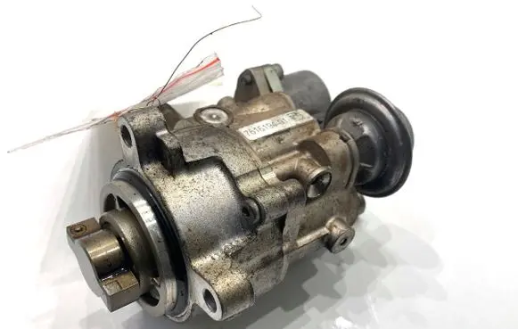 BMW X6 E71 Fuel injection high pressure pump 7616194