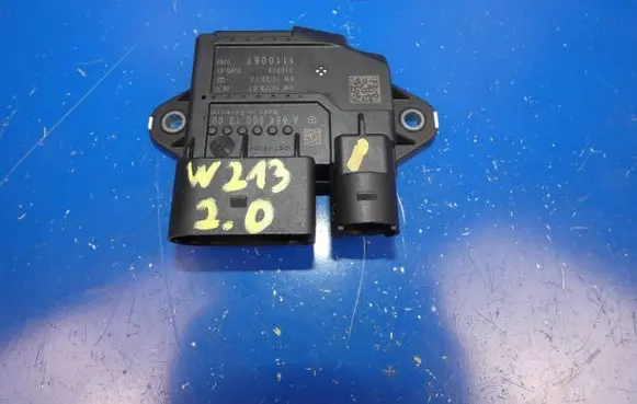 Mercedes-Benz E W213 Glow plug pre-heat relay A6549001300 1110067 310518