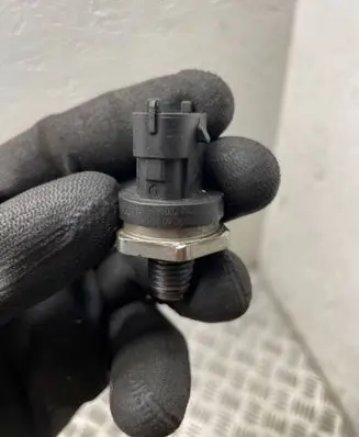 Land Rover Freelander Fuel pressure sensor 0281002788