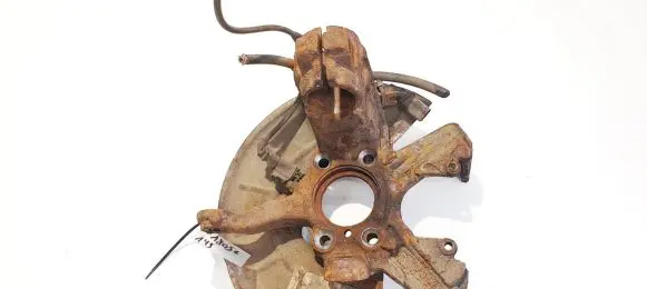 Skoda Octavia Mk2 (1Z) Front wheel hub