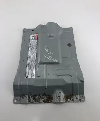 Toyota RAV 4 (XA40) Hybrid/electric vehicle battery bracket 