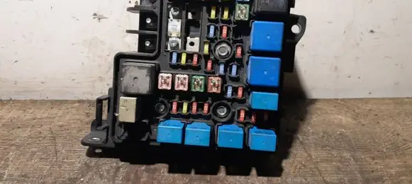 KIA Ceed Fuse module 919501H020