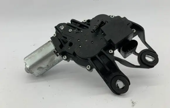 Volkswagen Golf V Rear window wiper motor 5m0955711b 0390201809