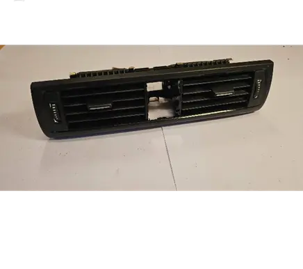 BMW 1 F20 F21 Dash center air vent grill 9205357 507891