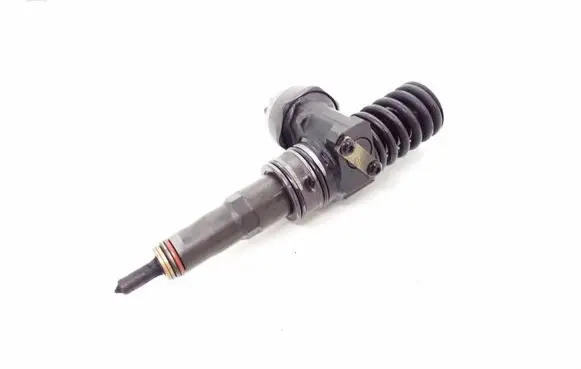 Volkswagen Golf V Fuel injector 038130073BN 0414720313
