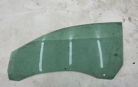 Audi A5 8T 8F Front door window glass four-door 43R00083