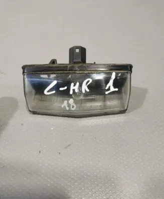 Toyota C-HR I Number plate light 81270F4010