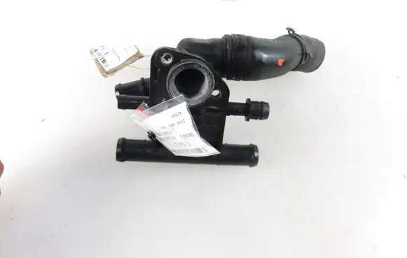 Skoda Octavia Mk2 (1Z) Engine coolant pipe/hose 06F122101A 06F121133E
