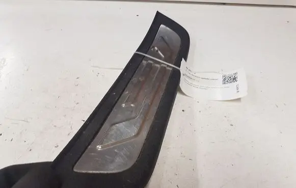 KIA Sorento Rear sill trim cover 858952P100