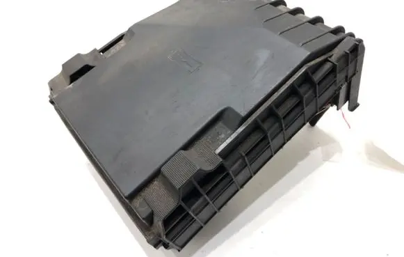 Volkswagen Touran I Fuse box set 1K0937132F