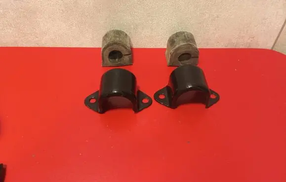 Chevrolet Corvette Front anti-roll bar/sway bar 3913863