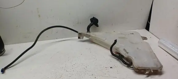 BMW 3 F30 F35 F31 Windshield washer fluid reservoir/tank 7241675