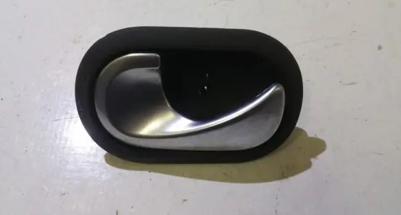 Rear door interior handle