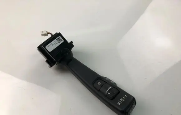 Volvo V70 Indicator stalk 31264169