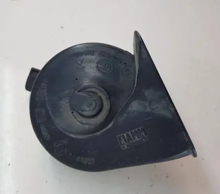 Volkswagen PASSAT B8 Horn signal 5Q0951223