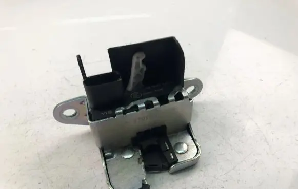 Opel Corsa D Tailgate/trunk/boot lock/catch/latch A102523