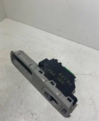 Volvo S80 Electric window control switch 8682950