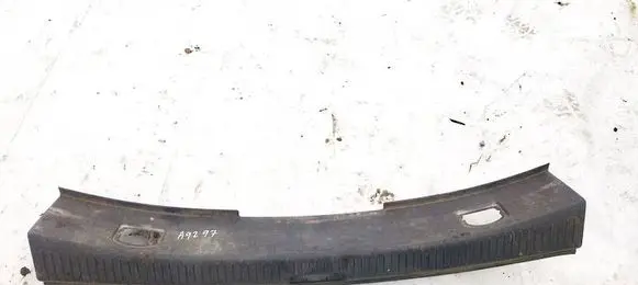 Volkswagen Touran I Other trunk/boot trim element 1T0863459A