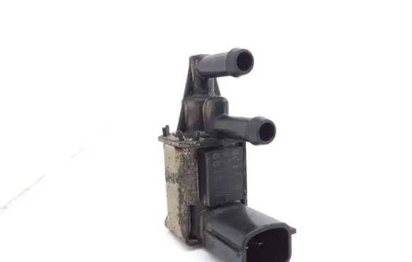 Nissan Primera Turbo solenoid valve FDDB100