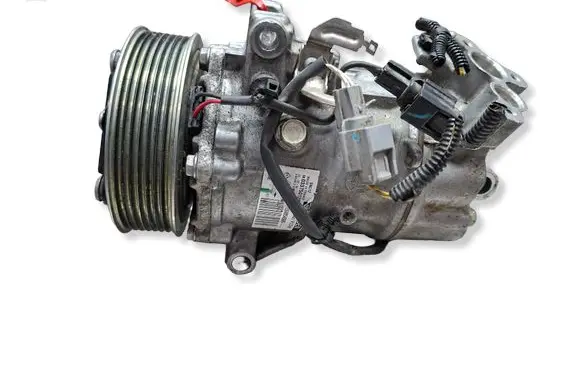 Renault Clio V Air conditioning (A/C) compressor (pump) S27635159 926005450R