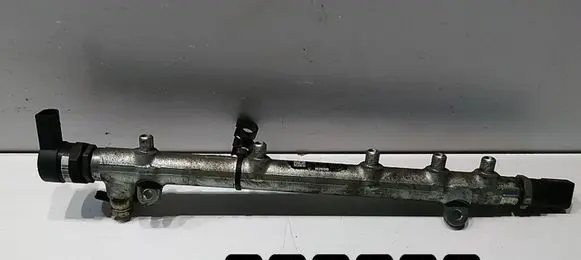 Mercedes-Benz E W211 Fuel main line pipe 0445214073