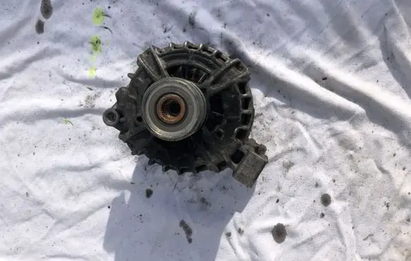 Volvo S60 Generator/alternator 31288879