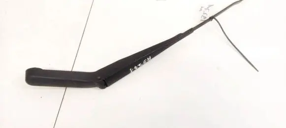Ford Mondeo Mk III Front wiper blade arm 1S7117526AB