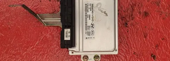 Hyundai Tucson JM Engine control unit/module 5WY1959B 0159 SIMK43