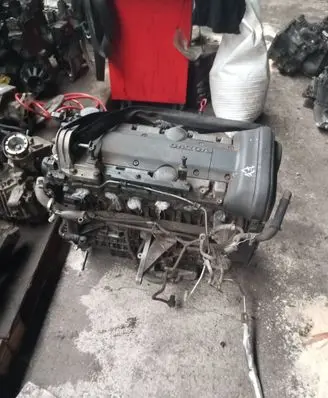Volvo V70 Engine 1001841004