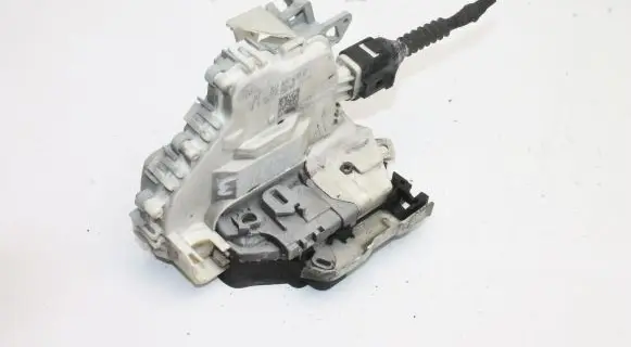 Audi A5 Sportback 8TA Front door lock 8J2837016C