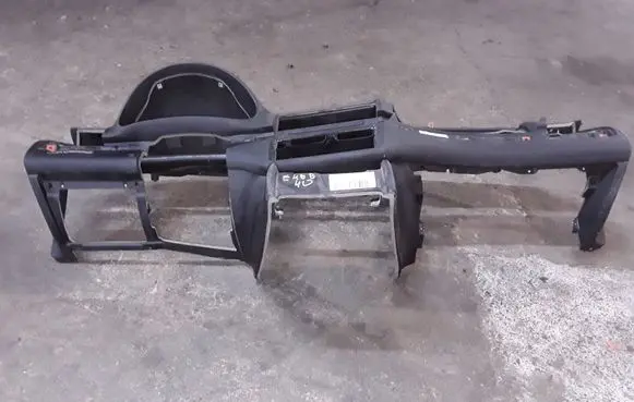 BMW 3 E46 Dashboard 7143207 7141683 5145824584