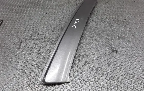 Jeep Grand Cherokee (WJ) Rear side glass trim 5EZ20TRMAB