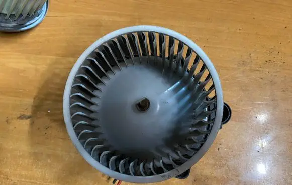 Heater fan/blower