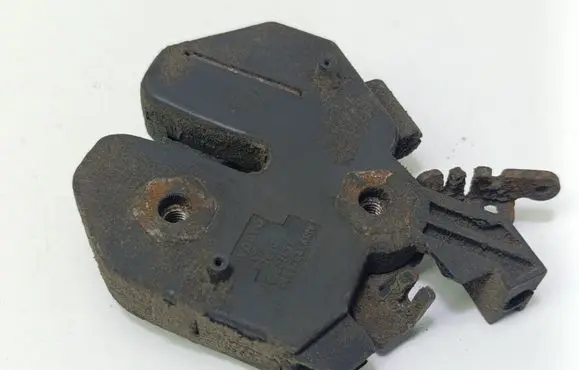 Volvo S60 Engine bonnet/hood lock/catch 9483765