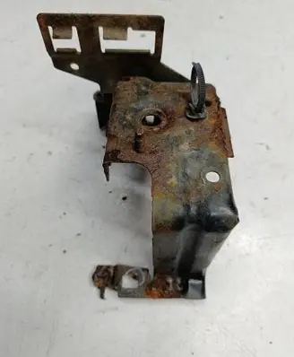Citroen DS4 ABS pump bracket 