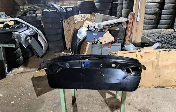 Ford Focus Tailgate/trunk/boot lid PBM51F40110AB