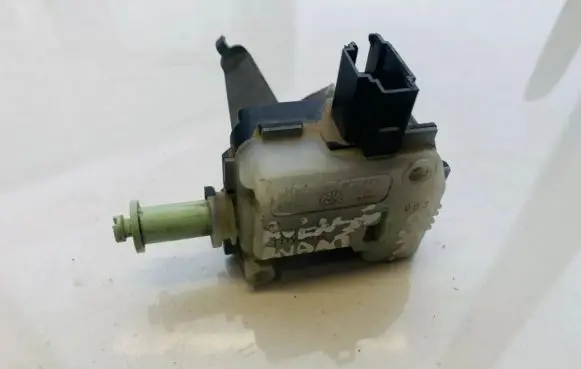 Toyota Avensis T250 Central locking motor 