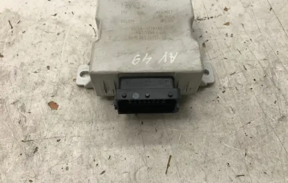 Toyota Avensis T250 Window wiper relay 8594005040