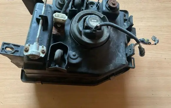 Mitsubishi Pajero Headlight/headlamp