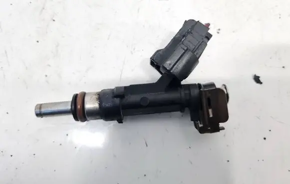 Audi A6 S6 C6 4F Fuel injector 0280158053