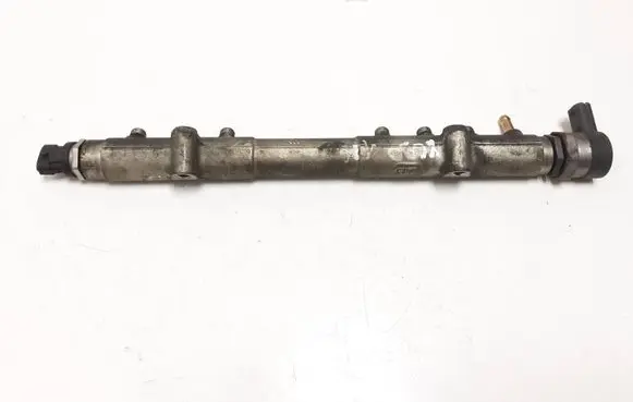 Volvo XC90 Fuel main line pipe 30757146 30777576 0445215023