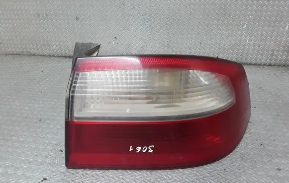 Renault Laguna II Rear/tail lights 8200002474